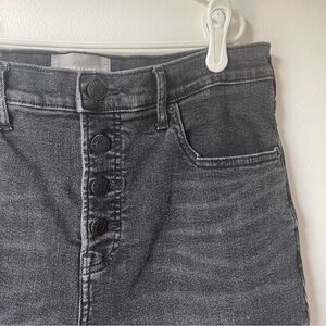 Everlane The High Rise Skinny Jean w/button fly in washed black, size 31 Regular